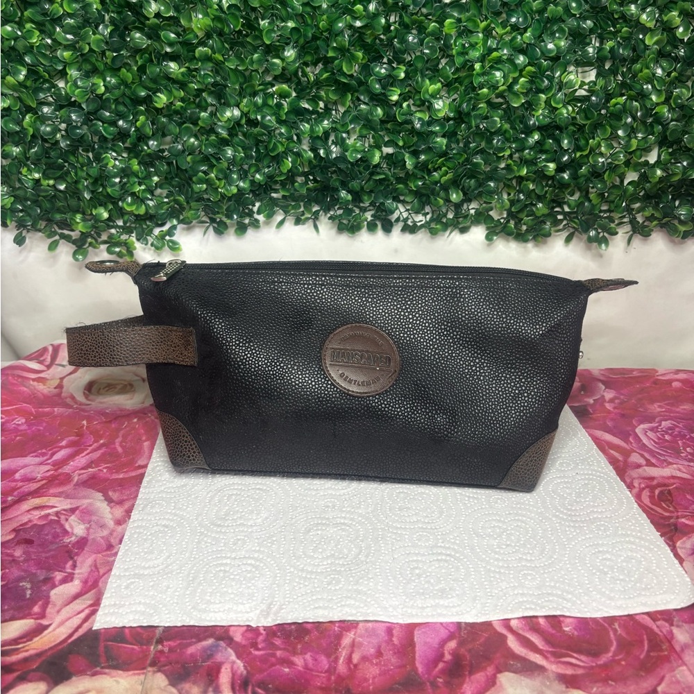 Men’s manscaped toiletry bag